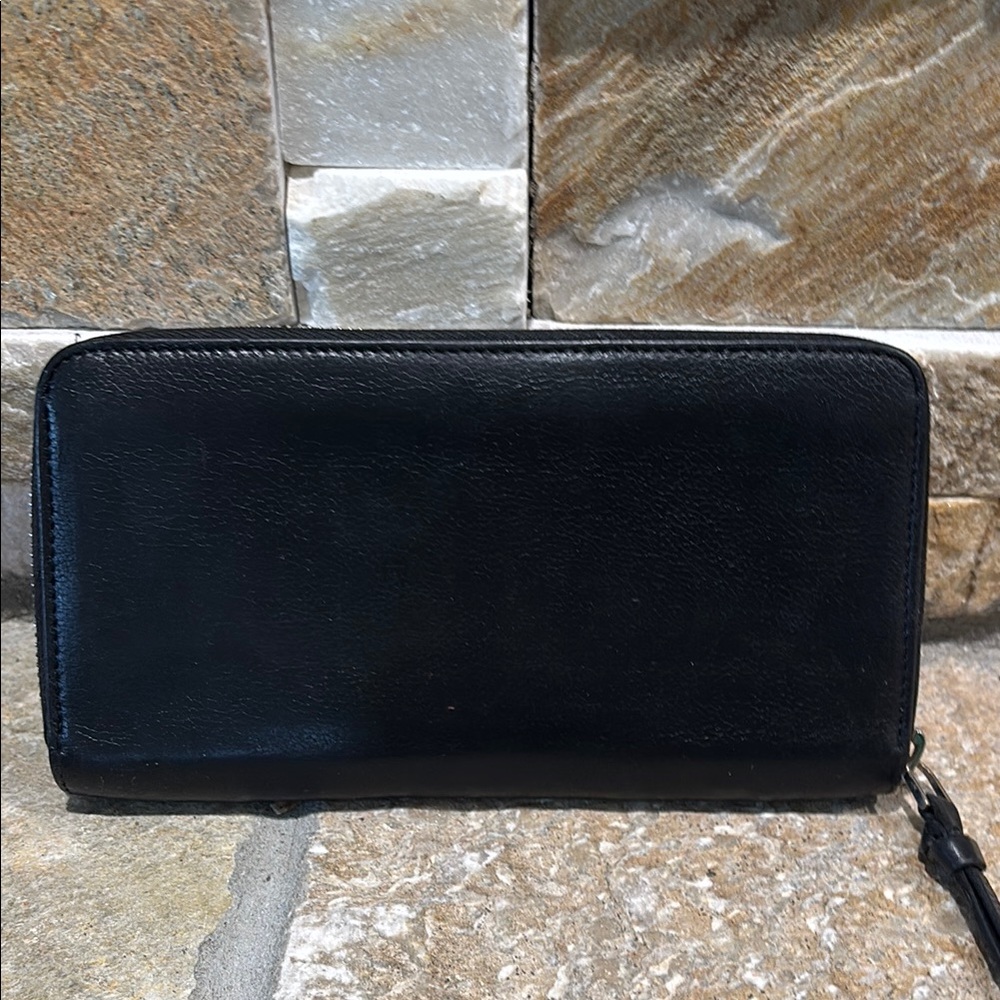 Authentic Louis Vuitton Black leather Lock Me full zip wallet - Picture 12 of 13